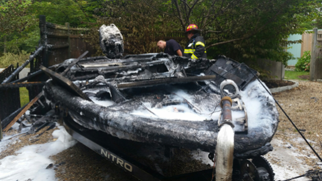 Fishing boat destroyed by an electrical fire