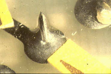 Figure 2: Degraded flux caused the solder to fail to wet the surface of this lead